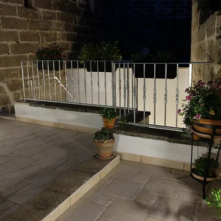 Couette-café Dimora Santa Lucia 3*