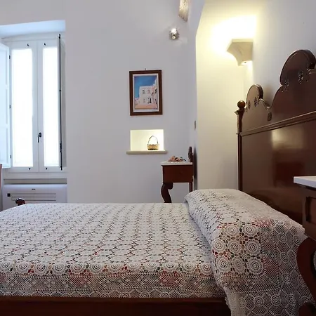 Dimora Santa Lucia 3*