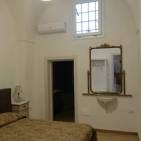 Dimora Santa Lucia B&B 타비아노